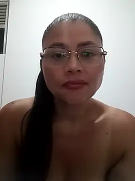 Snapshot of Isbettyche chatting on 09/09/25, 02:10 Isbettyche online show from 09/09/25, 02:10