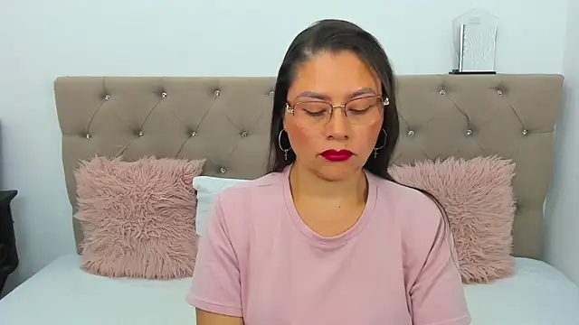 Isbettyche online show from 03/30/26, 09:38