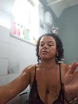 Snapshot of GoddessChantelle chatting on 06/04/26, 01:05 GoddessChantelle online show from 06/04/26, 01:05