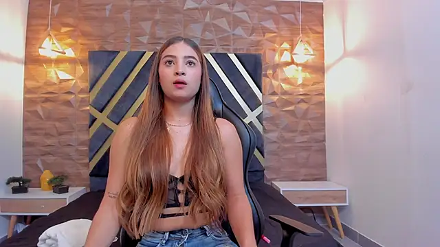 Alana cox  online show from 11/07/25, 11:19