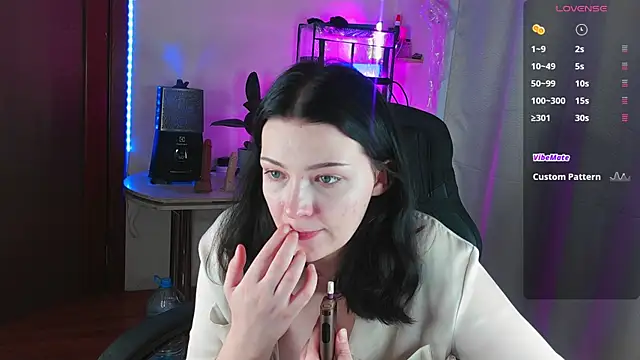 Liraras online show from 11/30/25, 10:27