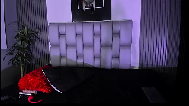 Bora Lajuana online show from 10/02/25, 03:43