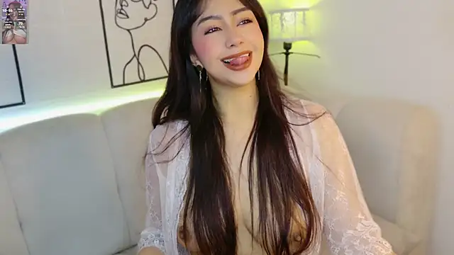 VioletBlacke  online show from 04/13/26, 01:37