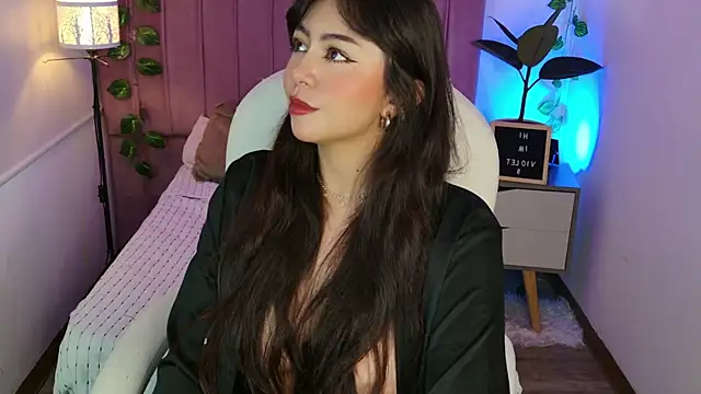 VioletBlacke  online show from 10/08/25, 02:51