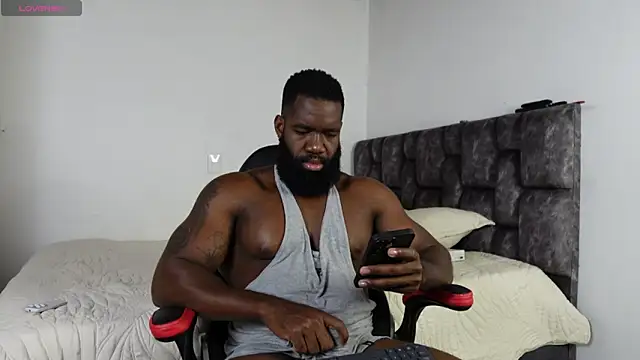 Snapshot of james_musclebbc chatting on 06/10/26, 09:49 james musclebbc online show from 06/10/26, 09:49