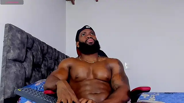 Snapshot of james_musclebbc chatting on 09/12/25, 07:35 james musclebbc online show from 09/12/25, 07:35