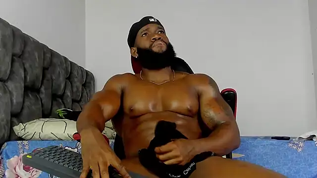Snapshot of james_musclebbc chatting on 09/21/25, 04:34 james musclebbc online show from 09/21/25, 04:34