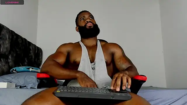 Snapshot of james_musclebbc chatting on 06/02/26, 12:16 james musclebbc online show from 06/02/26, 12:16