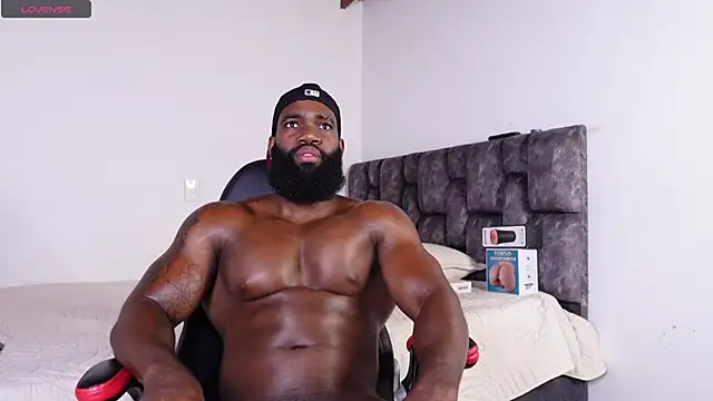 Snapshot of james_musclebbc chatting on 07/09/26, 12:04 james musclebbc online show from 07/09/26, 12:04