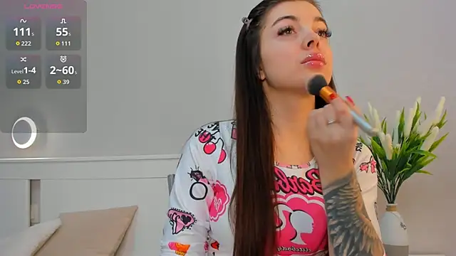 AuroraVice online show from 11/05/25, 06:27