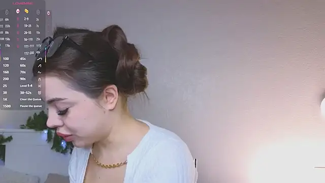 AuroraVice online show from 01/09/26, 06:42