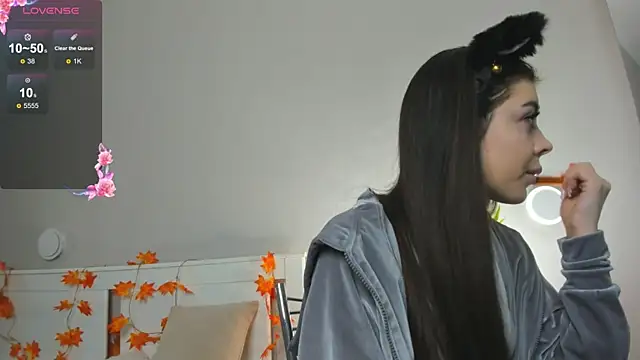 AuroraVice online show from 12/02/25, 06:26