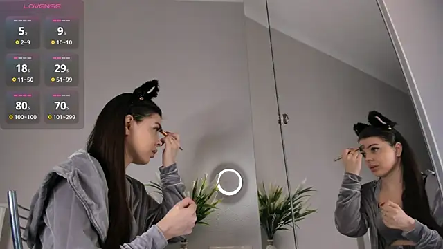 AuroraVice online show from 11/24/25, 06:24