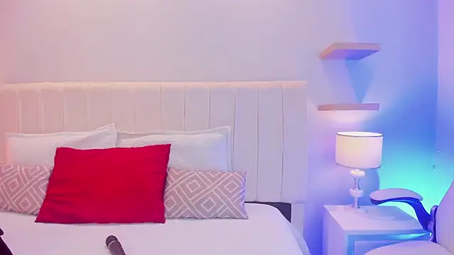 Chahna  online show from 10/16/25, 11:51