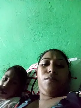 Snapshot of Geetababy90 chatting on 10/18/25, 05:48 Geetababy90 online show from 10/18/25, 05:48