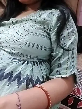 Snapshot of Geetababy90 chatting on 10/07/25, 05:03 Geetababy90 online show from 10/07/25, 05:03