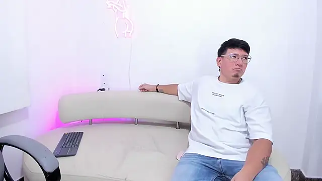 ZoeandEthan online show from 09/11/25, 06:08