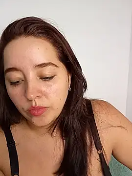 LoanaSantos online show from 10/27/25, 09:49