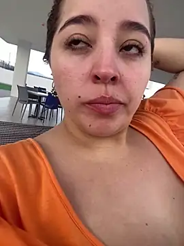 LoanaSantos online show from 11/22/25, 09:13