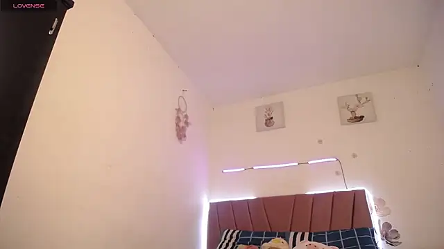 Liahdiaz  online show from 05/22/26, 11:19