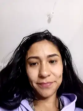 Liahdiaz  online show from 12/04/25, 02:49