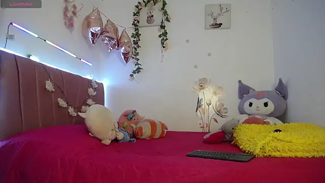 Liahdiaz  online show from 03/30/26, 02:07