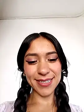 Snapshot of Liahdiaz_ chatting on 09/29/25, 03:06 Liahdiaz online show from 09/29/25, 03:06