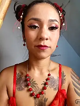 Snapshot of Liahdiaz_ chatting on 10/04/25, 03:19 Liahdiaz online show from 10/04/25, 03:19
