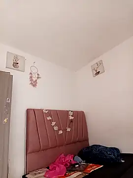 Liahdiaz  online show from 12/16/25, 04:55