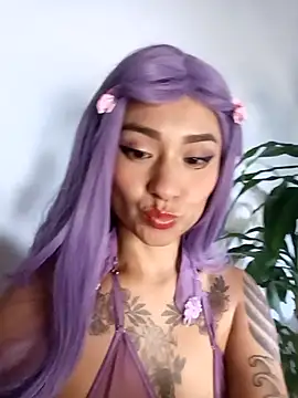 Liahdiaz  online show from 12/18/25, 04:11