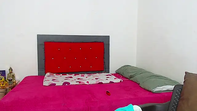 miawhithee online show from 12/05/25, 09:08