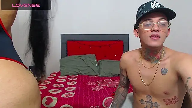 miawhithee online show from 12/19/25, 10:01