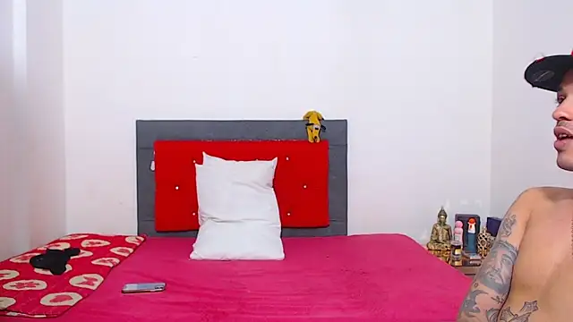 miawhithee online show from 10/15/25, 02:21