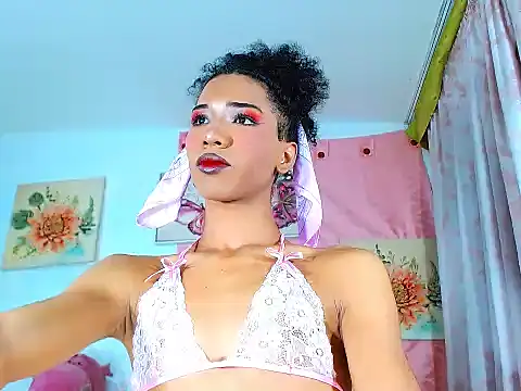 Snapshot of ebonydirtydoll25cm chatting on 10/16/25, 06:21 ebonydirtydoll25cm online show from 10/16/25, 06:21