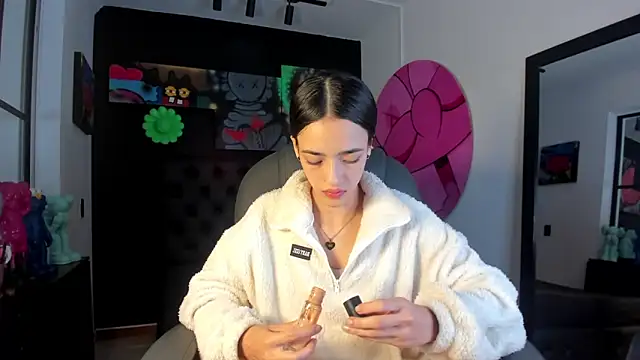 miIa bratz online show from 04/17/26, 08:22