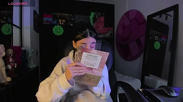 miIa bratz online show from 03/12/26, 08:46