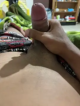 Snapshot of marcqueim chatting on 02/02/26, 10:53 marcqueim online show from 02/02/26, 10:53