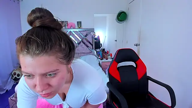 Luna Analya online show from 04/16/26, 02:40