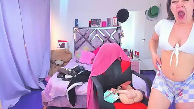 Luna Analya online show from 03/20/26, 02:51