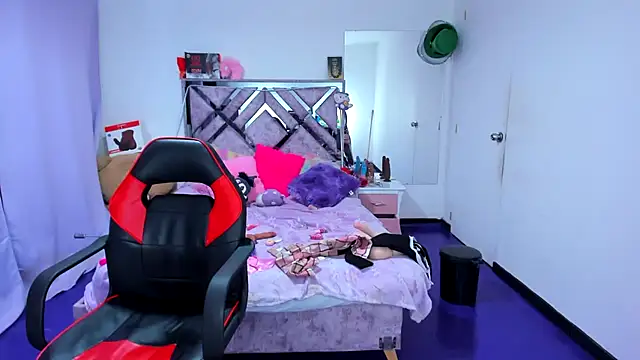 Luna Analya online show from 04/01/26, 04:58