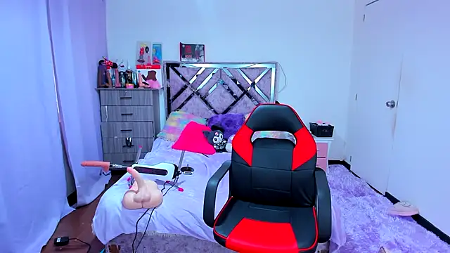 Snapshot of Luna_Analya chatting on 12/03/25, 11:42 Luna Analya online show from 12/03/25, 11:42