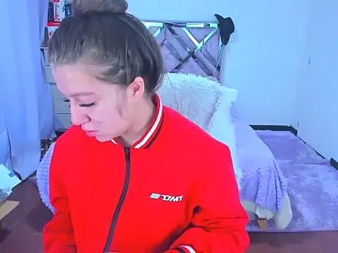 Snapshot of Luna_Analya chatting on 10/23/25, 10:36 Luna Analya online show from 10/23/25, 10:36