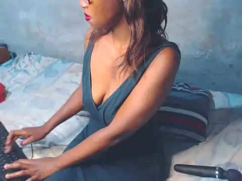 Blackntoxicabe6999 online show from 11/29/25, 01:50