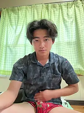 Snapshot of shoma2003 chatting on 06/19/26, 07:25 shoma2003 online show from 06/19/26, 07:25