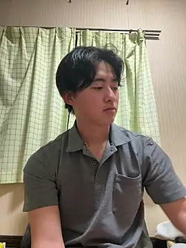 Snapshot of shoma2003 chatting on 06/01/26, 10:48 shoma2003 online show from 06/01/26, 10:48