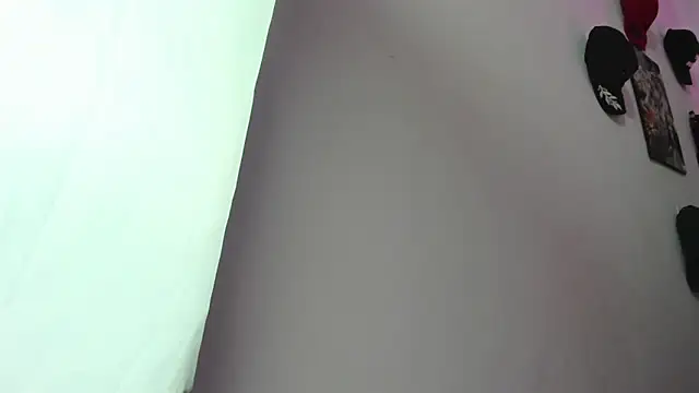 Rihanna hotx online show from 03/02/26, 03:51