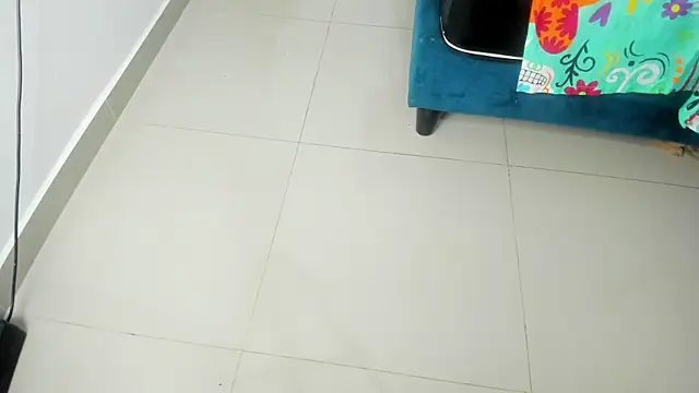 Rihanna hotx online show from 12/18/25, 03:11