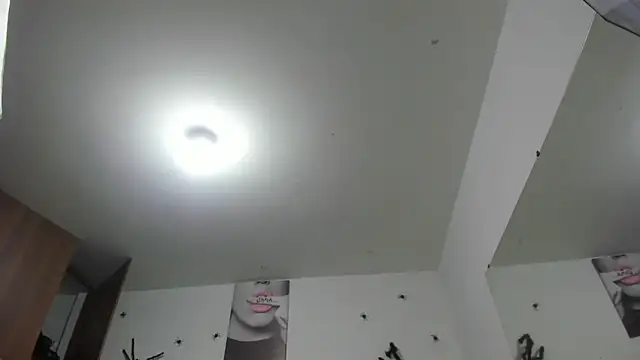 Rihanna hotx online show from 10/25/25, 02:55