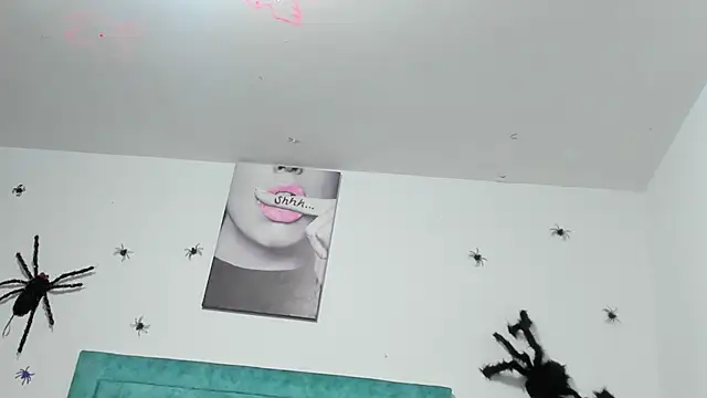 Rihanna hotx online show from 10/20/25, 03:30