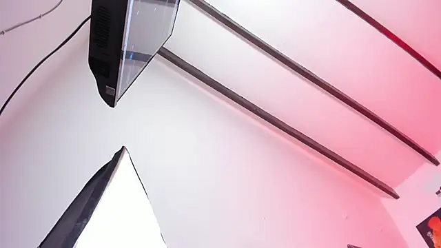 Rihanna hotx online show from 02/27/26, 04:01